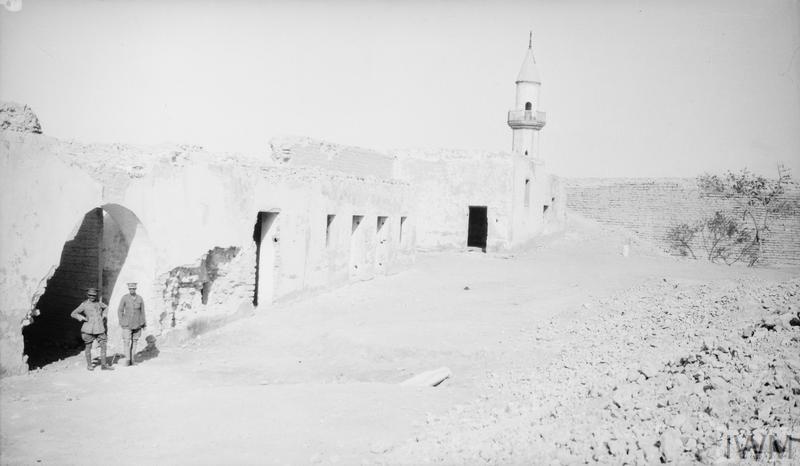 Q57750 Lt-Cl John brown and Capt WS Hammond in ruined fort destroyed by British gunboats