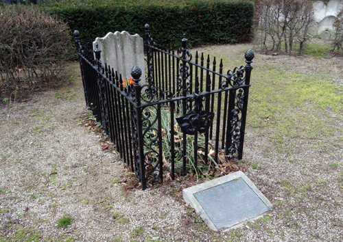 Grimaldi's grave 2018